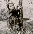 1951 апрель я у дерева